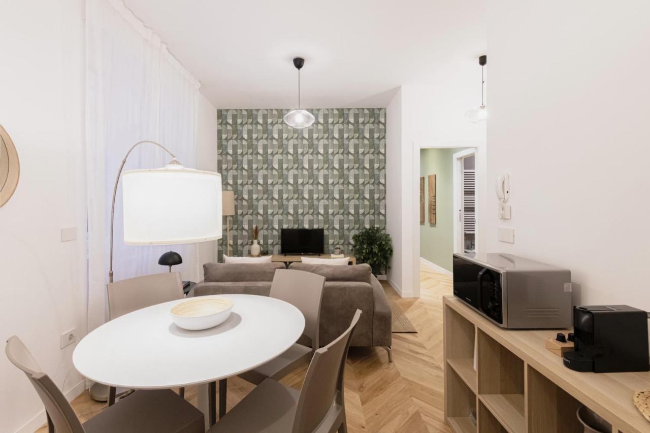 Easylife - Oasi Di Stile A 10Min Dal Duomo Lägenhet Milano Exteriör bild