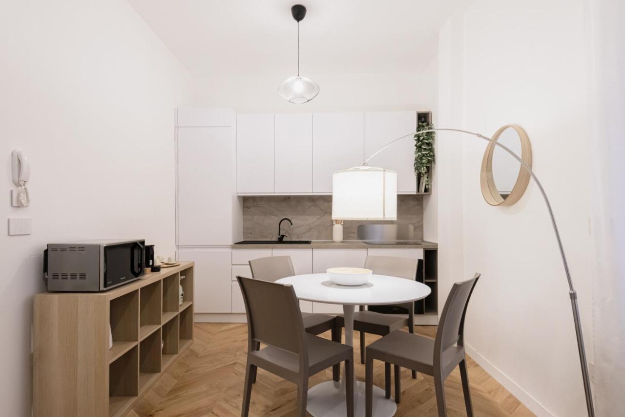 Easylife - Oasi Di Stile A 10Min Dal Duomo Lägenhet Milano Exteriör bild