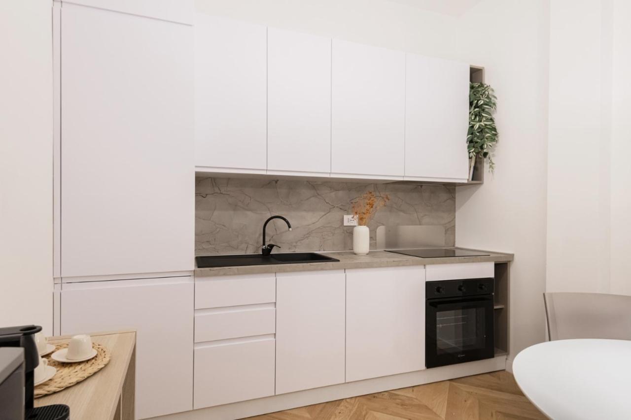 Easylife - Oasi Di Stile A 10Min Dal Duomo Lägenhet Milano Exteriör bild